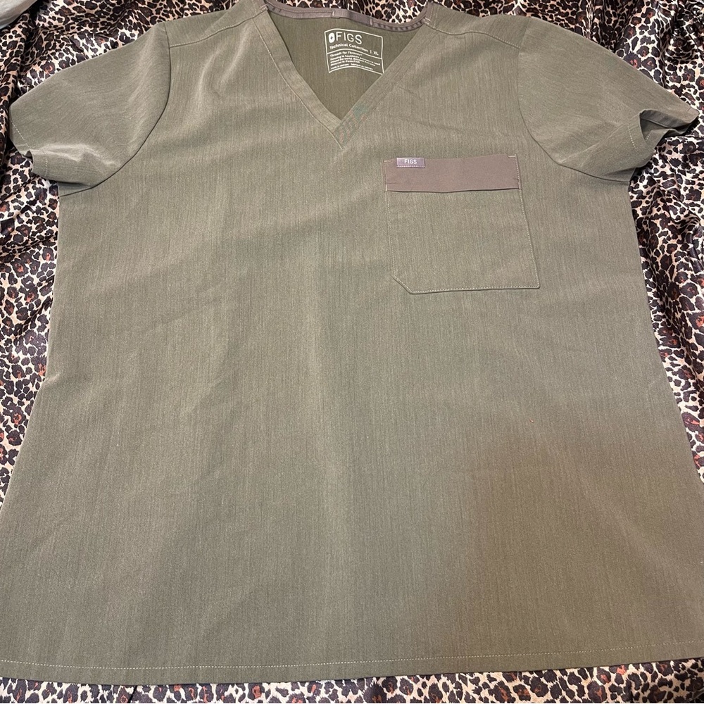 Figs V-Neck Green Scrub Top